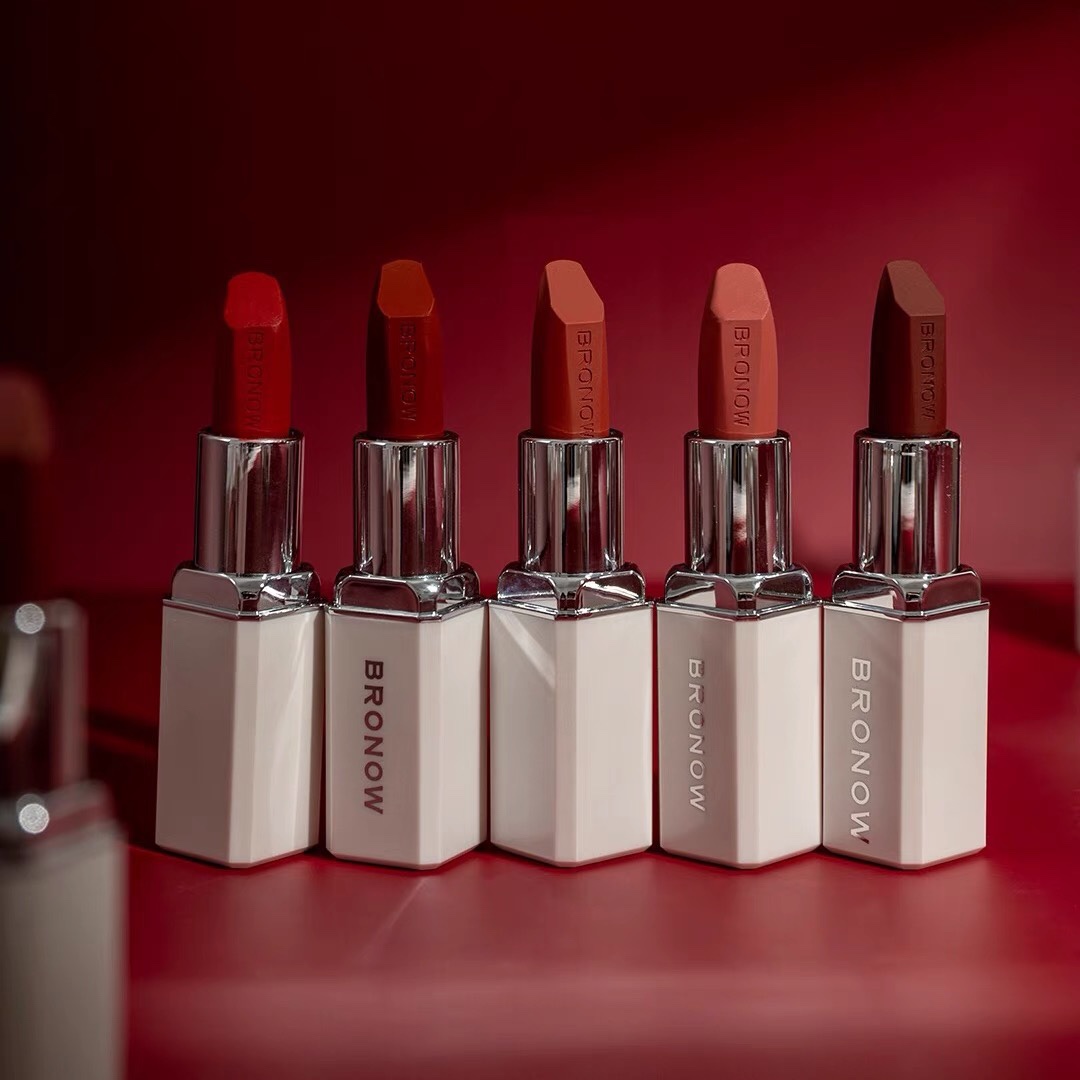 Not old diary new product oat star muscle Zhen nourishing soft mist lipstick classic red popular tomato color berry color rose