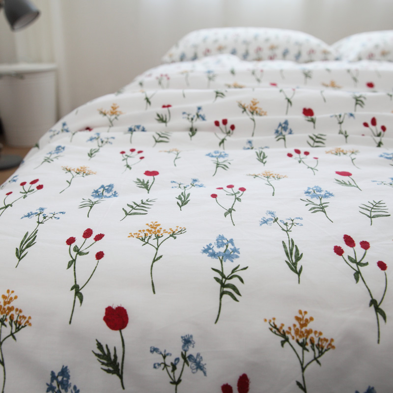 Tang Dynasty, a fish, fresh art, small flowers, Japanese cotton sheets, quilt cover pillowcase, customized three or four sets