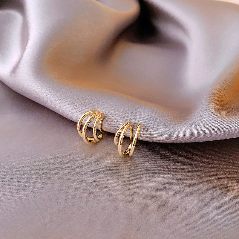 Retro Temperament Ear Pin 2022 New Tide Net Red Brief About Lukewarm Wind Earrings Woman Superior Sensation Mosquito Coil Ear Clip