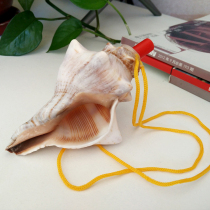 Natural shell conch crafts Red spin snail whistle whistle Childrens characteristic small gift Childrens toy trumpet pendant