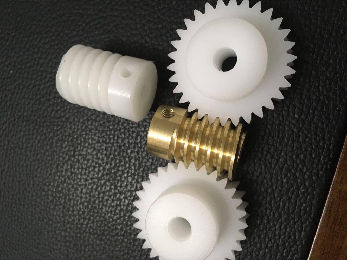 1 mold worm gear POM nylon worm gear copper worm lotion stock can also be processed and customized