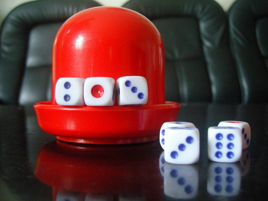 Covered dice Rind Bar Nightclub KTV Thickened Dice Rind with base sieve flush to flush red tred special price