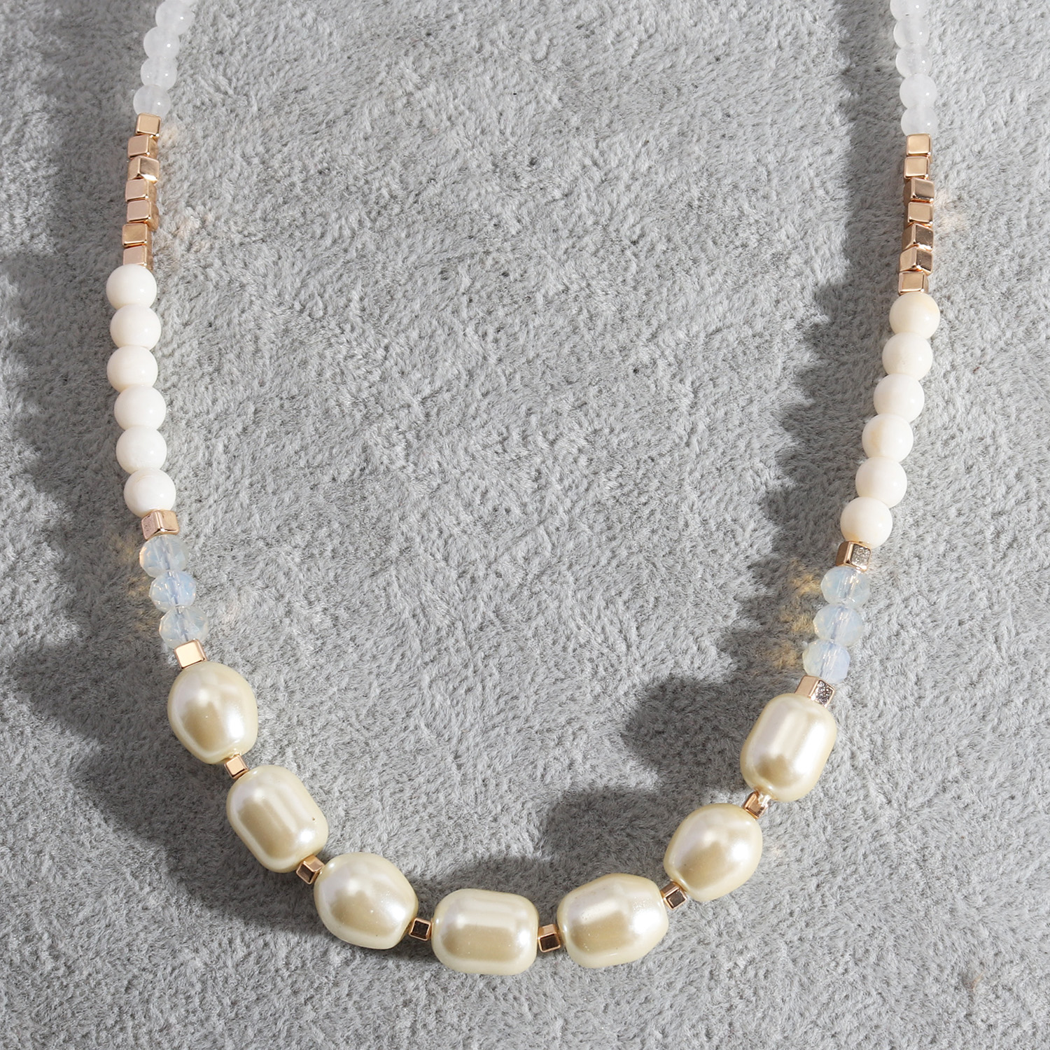 1 Piece Simple Style Round Beaded Pearl Women's Necklace display picture 3