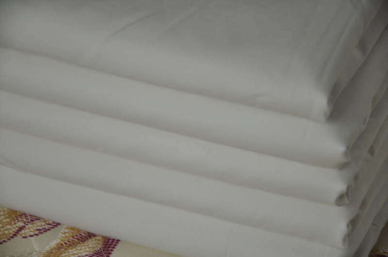 Chăn bông che chăn khách sạn chăn bìa 145 * 205 gối kèm chăn