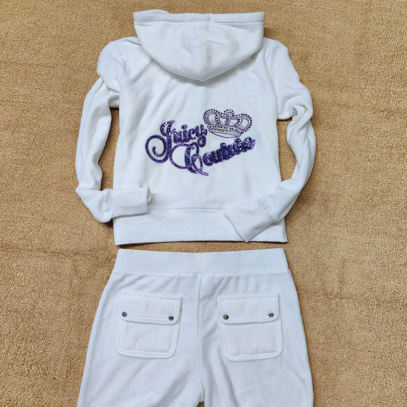Gold Velvet Tracksuit for Women 2026 New Early Spring and Autumn Jc Embroidered Casual Sweatshirt Two-Piece Set with Loose-Leg Pants Gold Velvet Tracksuit for Women 2026 New Early Spring and Autumn Jc Embroidered Casual Sweatshirt Two-Piece Set with Loose-Leg Pants