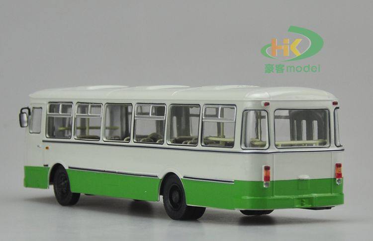 1:43 Scale Original Russian Bus 677m Alloy Bus Model Bus Model Special Price