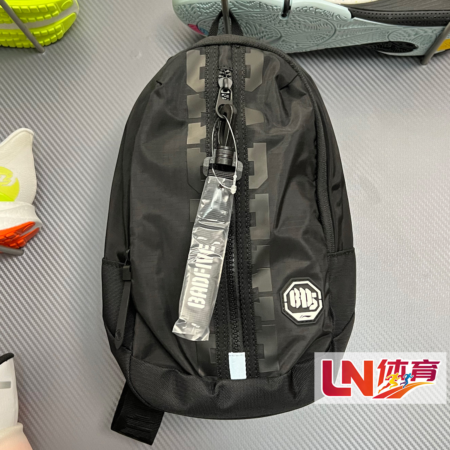 Li Ning Crossbody Bag 2026 Summer New Product BADFIVE Unisex Reflective Water-Repellent Chest Bag ABDW105