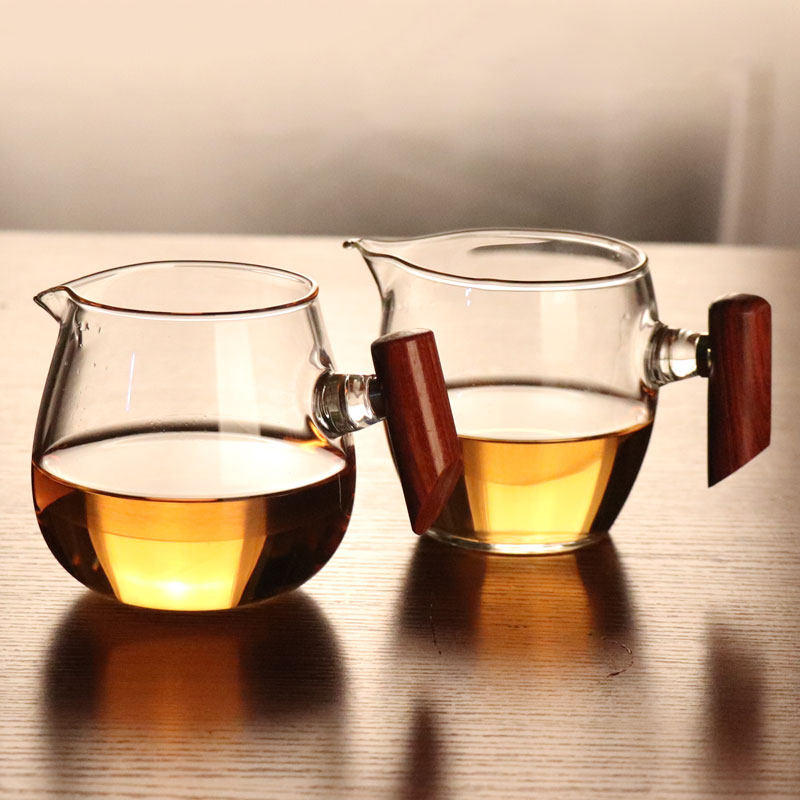 Japan-style Heat Resistant Glass Fair Cup tea Seaters Tea Sea Gongcup Uniform Cup Merigo Tea Road Accessories Solid Wood Not Bronzed