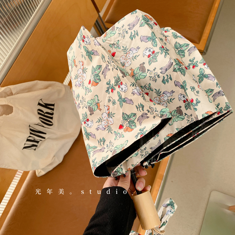 The Wizard of oz | Cream Rabbit Wooden Handle Vintage Vinyl Folding Sunshade Sunscreen Umbrella Girly Heart Umbrella The Wizard of oz | Cream Rabbit Wooden Handle Vintage Vinyl Folding Sunshade Sunscreen Umbrella Girly Heart Umbrella