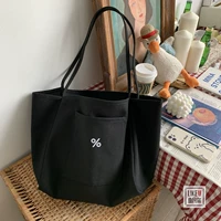 %Внешнего карманного черного модели