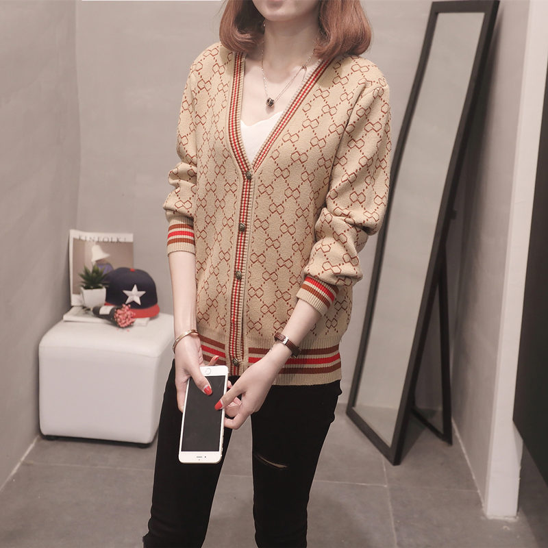 Áo len cardigan nữ mùa xuân 2018 Mới Hàng dệt kim Đầu xuân Áo khoác ngoài phiên bản Hàn Quốc của những cô nàng lười biếng hoang dã áo len
