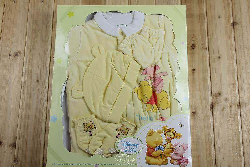 Coffret cadeau pour bébé - vêtements - Ref 1978710 Image 46