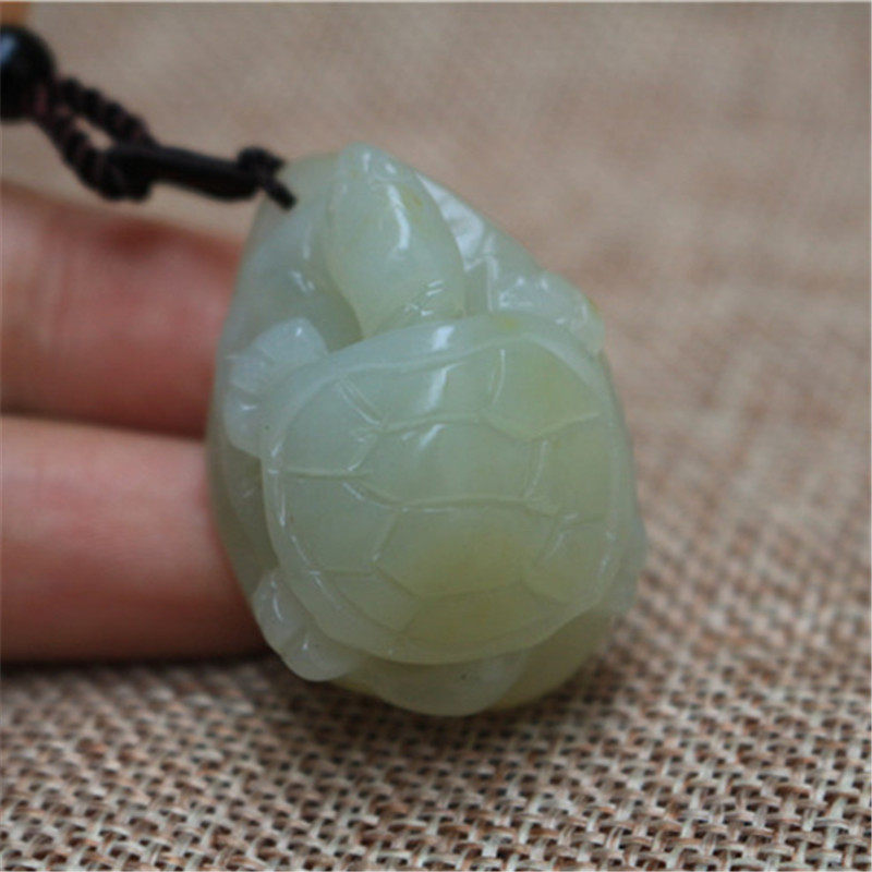 Natural jade pendant Xinjiang and Tian Yubai jade long life tortoise hand carved dragon tortoise turtle pendant item pendant