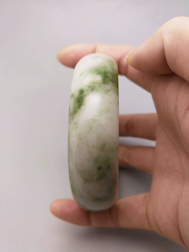 Натуральный браслет из нефрита