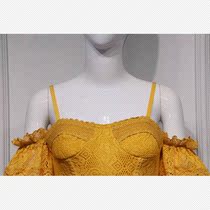 Diddy female suit star Zhao Liying with yellow lace suspender strapless top bubble sleeves slim short black