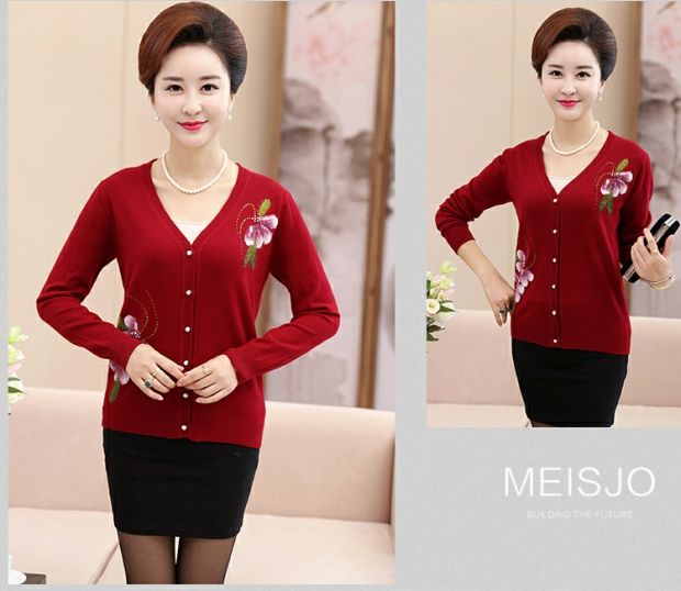 Người mẹ trung niên 40-50-60 tuổi tải áo len dài tay mùa xuân và mùa thu áo len ngắn cho phụ nữ trung niên đan áo len - Cộng với kích thước quần áo áo sơ mi nữ trắng