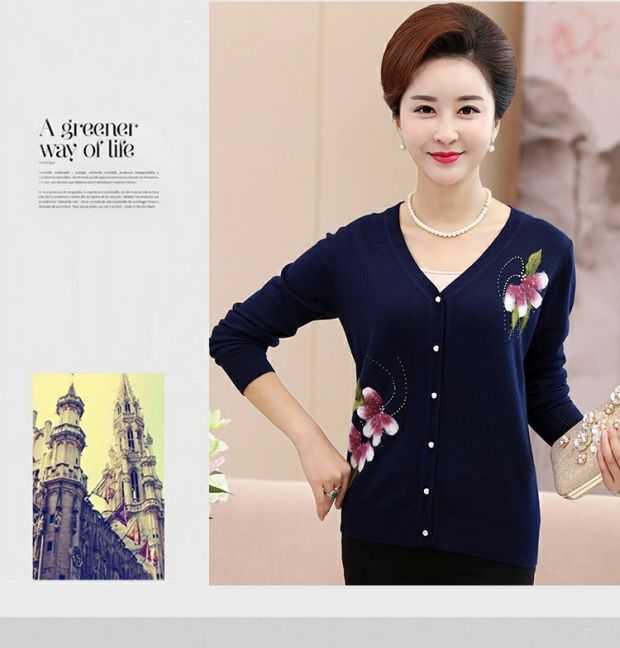 Người mẹ trung niên 40-50-60 tuổi tải áo len dài tay mùa xuân và mùa thu áo len ngắn cho phụ nữ trung niên đan áo len - Cộng với kích thước quần áo áo sơ mi nữ trắng