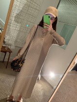 Mrs Qian long-sleeved V-neck knitted skirt womens autumn and winter 2019 new medium-long over-the-knee slim-fitting base skirt