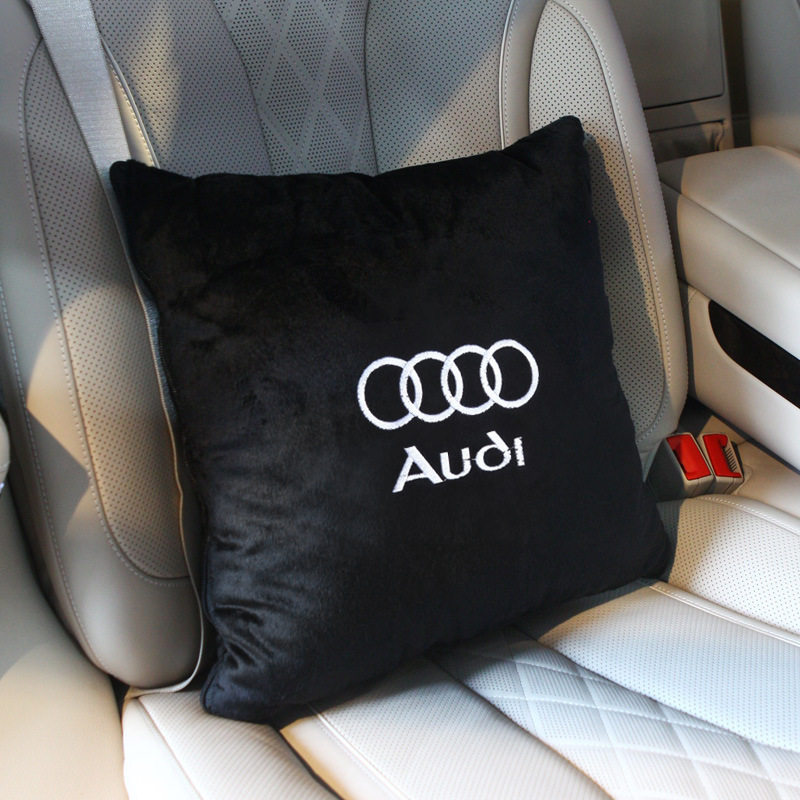 Одеяло подушки Audi