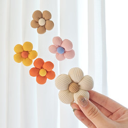 Curtain Decoration Cute Little Flower Pins Brooch Fabric Accessories Gauze Curtain Window Decoration Curtain Head Embellishment Small Accessories
