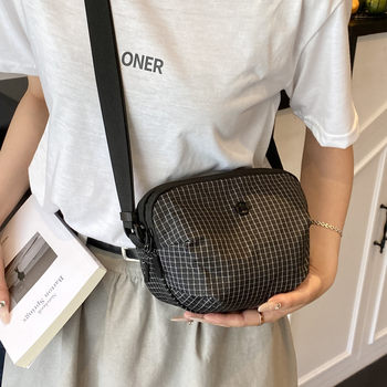 Plaid nylon cloth small bag 2025 new fashion sports bag casual versatile men and women light one-shoulder crossbody bag