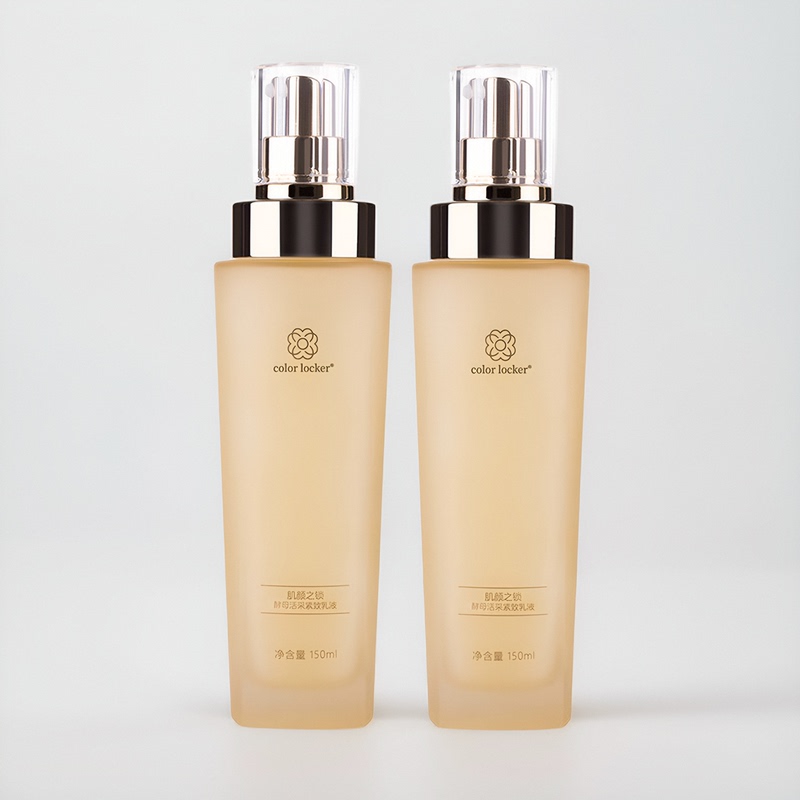 Dayingjia Muscle Face Lock Colorlocker Yeast Essence Lotion Water Essence Small Gold Lock Skin Care Product Set Dayingjia Muscle Face Lock Colorlocker Yeast Essence Lotion Water Essence Small Gold Lock Skin Care Product Set