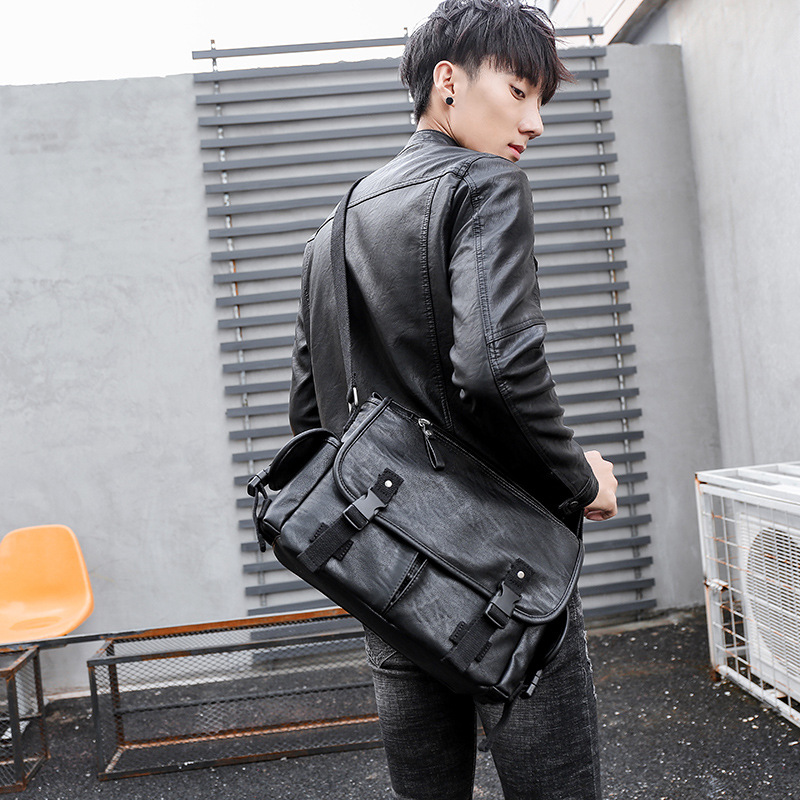 Men Skew Satchel Casual Single Shoulder Bag Fashion Han Edition Short Travel Bag Light Large Capacity Postman Bag Men