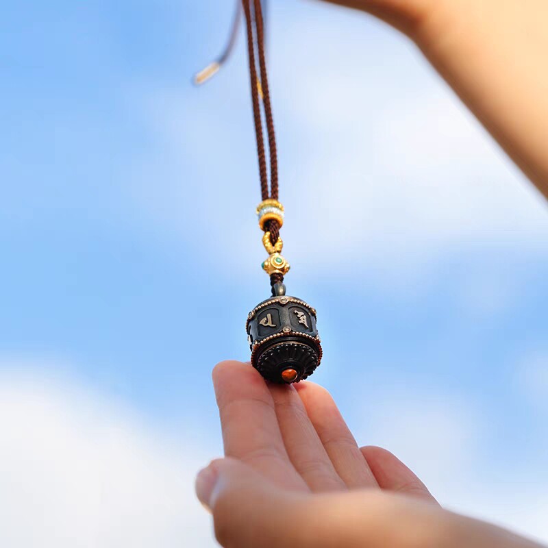 Design and Wearing Scheme Selection of Srangama Mantra Pendant Rope