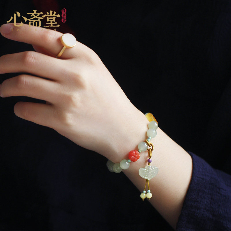 Xin Zhaitang (Miao Xiang) Natural Hetian Jade hand string beeswax auspicious knot oil Blue Hand female Nanhong flower jewelry