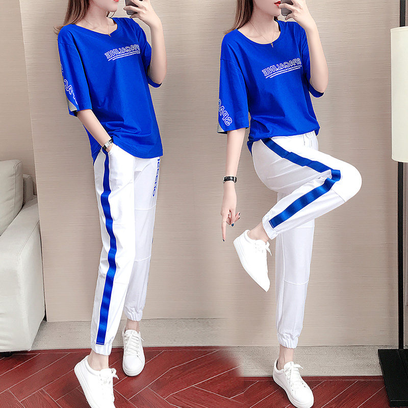 Casual sports suit female summer 2022 new blue short-sleeved loose Western style shuffle sportswear two-piece suit