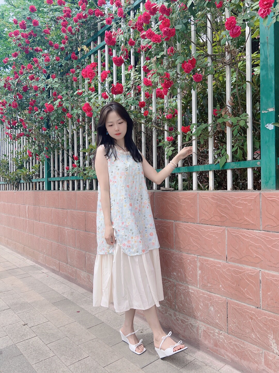 素色轻熟女装