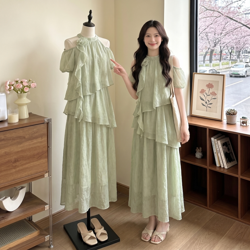 Green Halter Neck Off-Shoulder Dress for Women 2026 New Summer Plus Size Slimming Unique Beautiful Vacation Long Dress Green Halter Neck Off-Shoulder Dress for Women 2026 New Summer Plus Size Slimming Unique Beautiful Vacation Long Dress