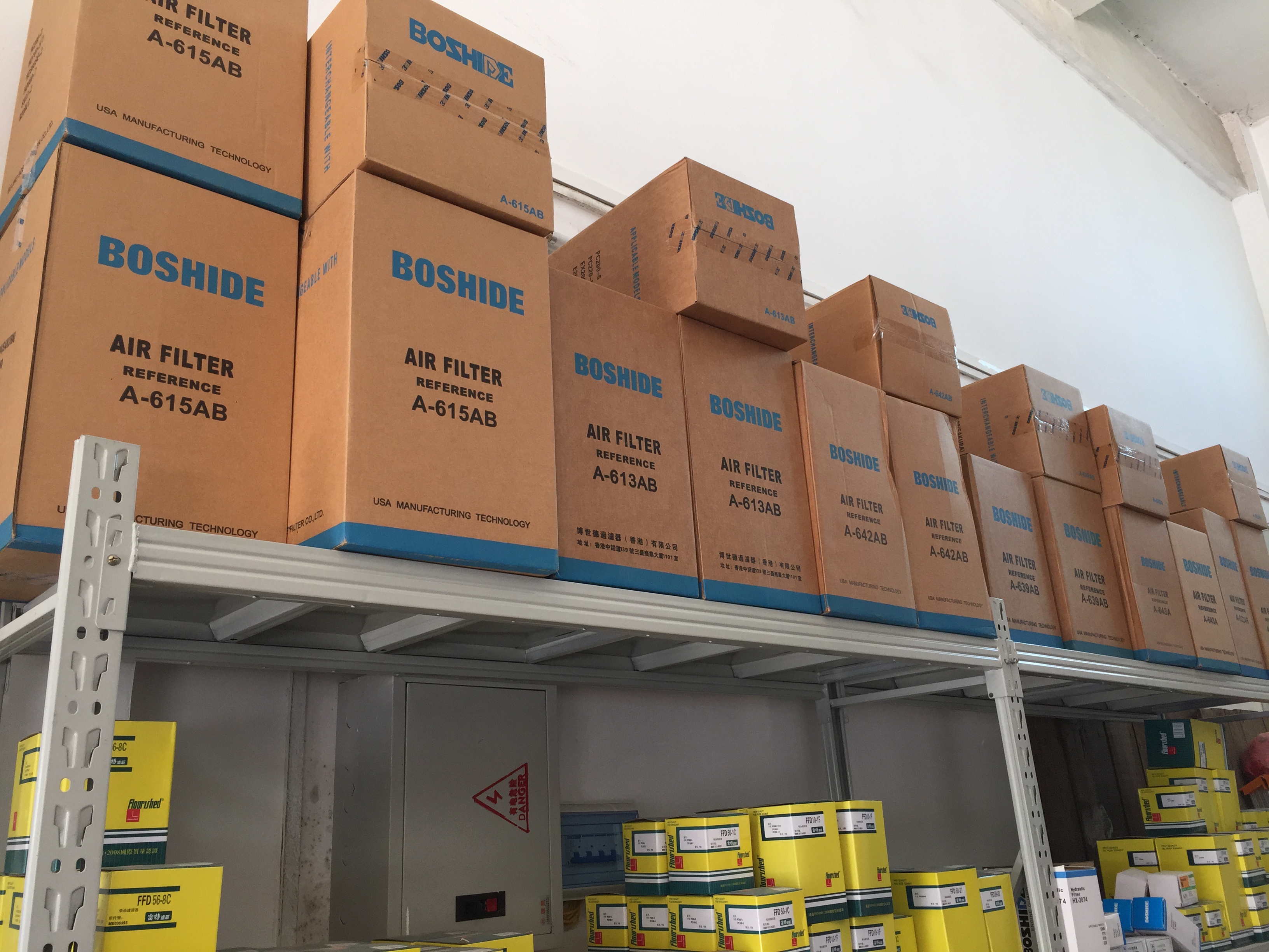 Diesel engine air filter element assembly accessories Kobelco excavator air filter air filter air filter