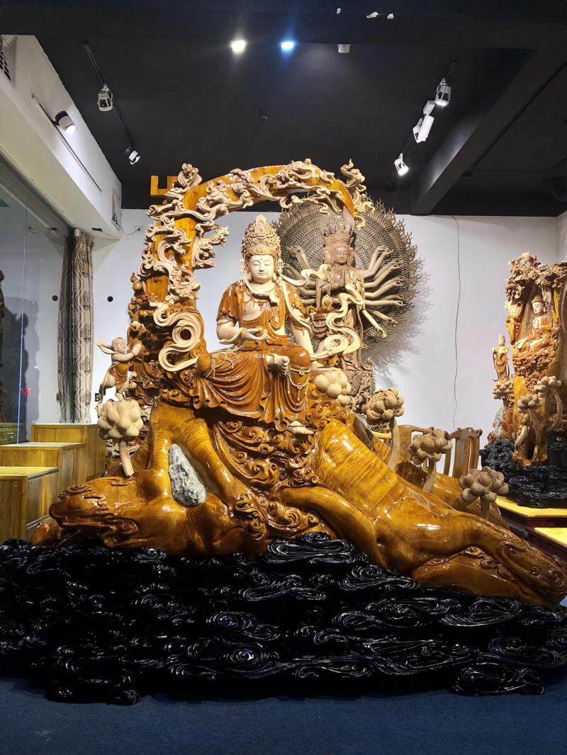 Sichuan Jinsi Nanmu ornaments living room decoration lucky gifts God of wealth Guanyin Maitreya Buddha wood carving craft gifts ornaments