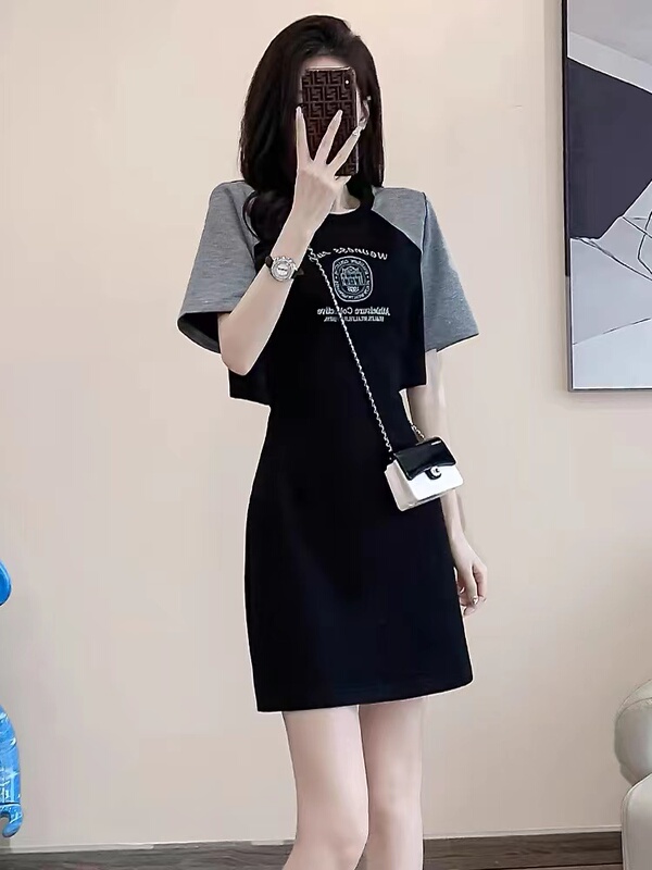 Casual Summer Dress for Women, Slimming and Elegant, Suitable for Petite Figures, Age-Reducing, Waist-Exposing, Unique Design, Sporty Style T-Shirt Dress