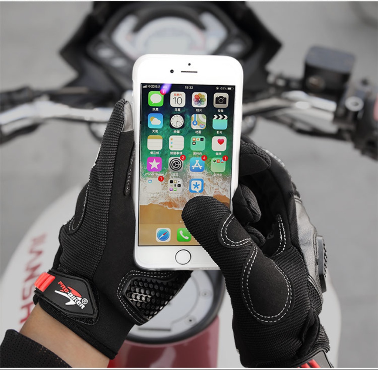 Găng tay xe máy điện bốn mùa cưỡi mảnh vỡ chống ngón tay đầy đủ thiết bị lái xe máy mùa hè chống trượt màn hình cảm ứng - Xe máy Rider thiết bị phụ kiện bảo vệ đầu gối