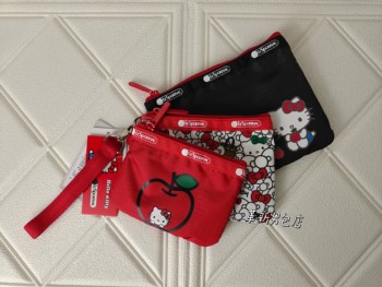 New product storage bag three-piece set can be split and hand-carrying mobile phone bag cartoon candy coin wallet multi-purpose women's bag lipstick bag
