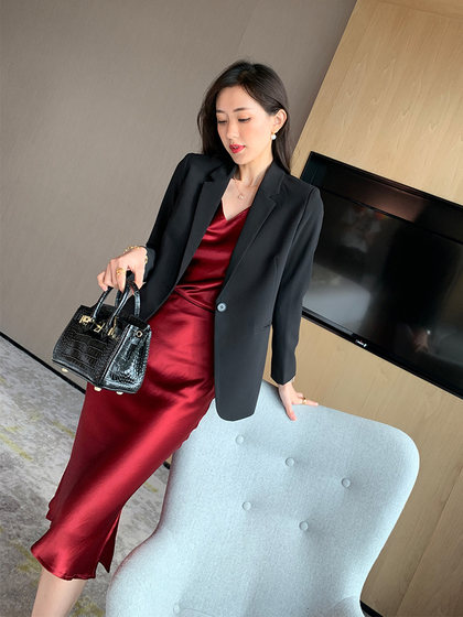 Spot summer and autumn new commuter professional slim white three-quarter sleeve acetate small suit jacket suit short top