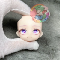 【Одежда】 Первое лицо + нажимает глаза