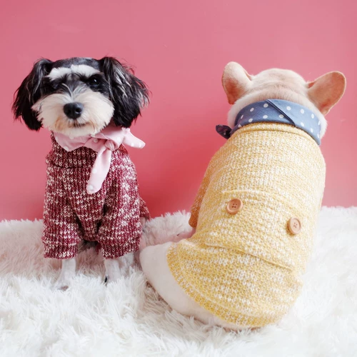 Домашние животные поставляют треугольные шарфы для домашних животных собак, борющихся с кошками и снежными нару