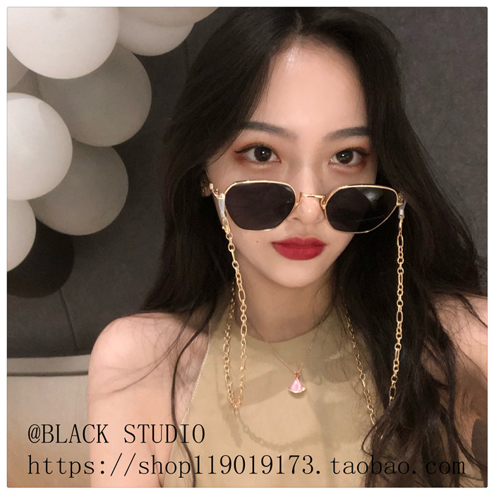 Chuỗi kính râm lớn retro phong cách punk trong gương retro lưới đỏ MONA với cùng một đoạn kính râm đường phố mát mẻ gương đẹp trai mắt kính shady