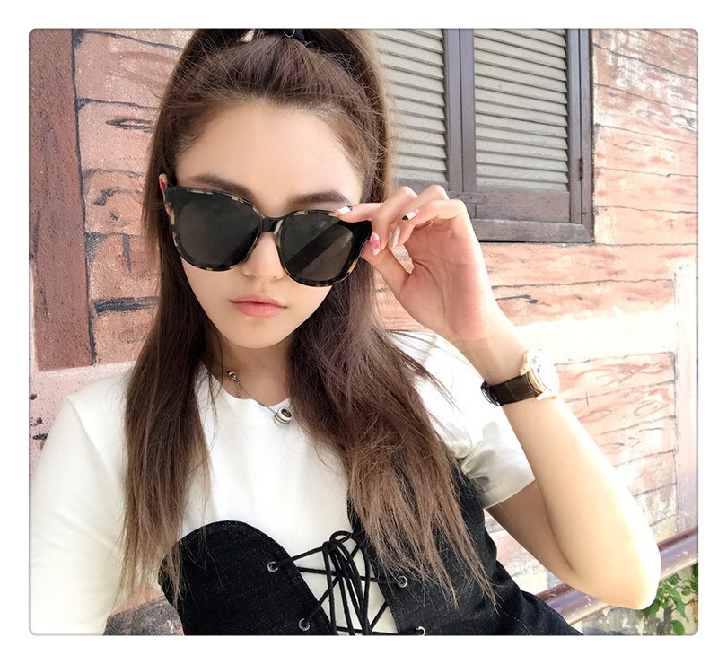 Song Hao Jing ngọt ngào với phiên bản vuông Hàn Quốc mùa hè kính râm phân cực kính râm nữ thủy triều nam Li Yifeng mặt mỏng hộp lớn lyys store