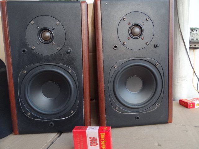 Second-hand joint-venture Canadian upscale bookshelves speaker 6 5 bass workmanship solid sound quality not tacky 430 pair-Taobao
