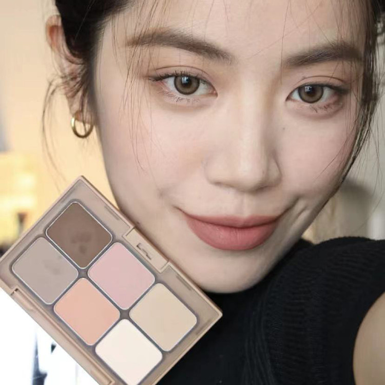 This vegan makeup is also too advanced for everbab eye shadow matte six-coloured foggy eye shadow disc