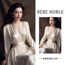 BEBE NOBLE LIGHT LAVISH STYLE SMALL BALSAMIC WHITE SATIN SATIN Dress Lady Spring Summer Style High-end Delicacy Dress