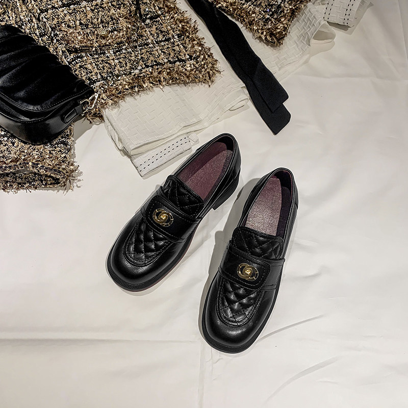 Xiaoxiang style thick-soled thick-heeled loafers women's single shoes 2022 early spring new British style retro diamond small leather shoes