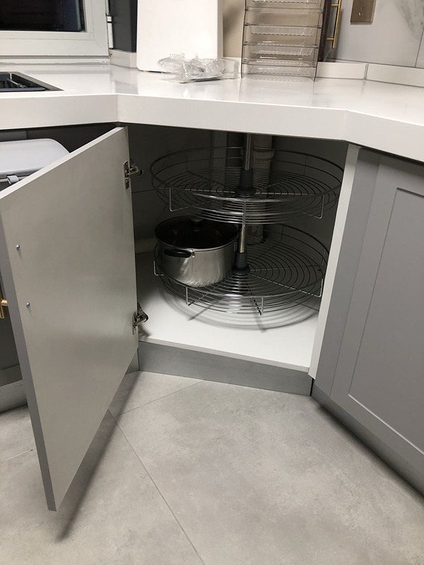 Kitchen Cabinet Pull-Out Basket Corner 360-Degree Rotating Pentagonal Diamond-Shaped Cabinet Corner Rotating Basket Storage Round Rack