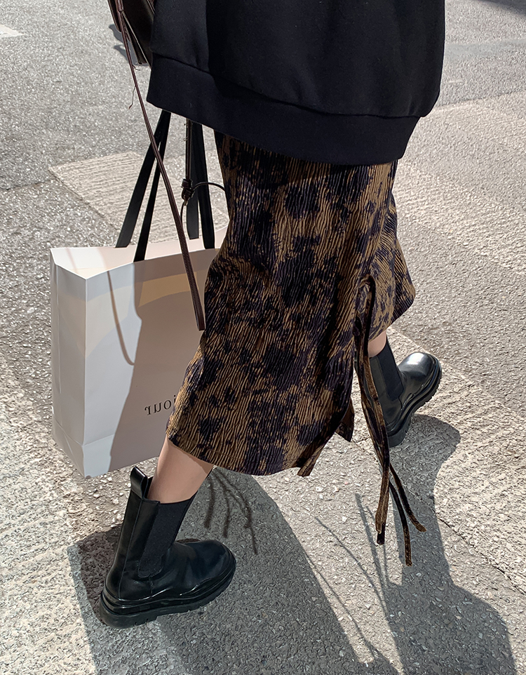 South Korea Open Fork Half Body Skirt Woman High Waist 2022 New Skirt Retro 100 Lap long version A character big swing dress