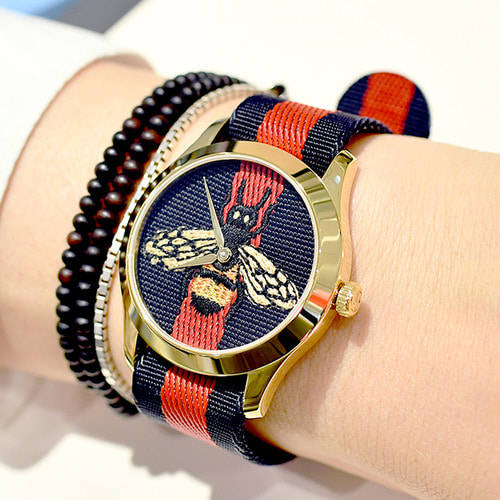 Gucci Gucci men's watch Interlocking G series double G red and green striped men's watch YA133206