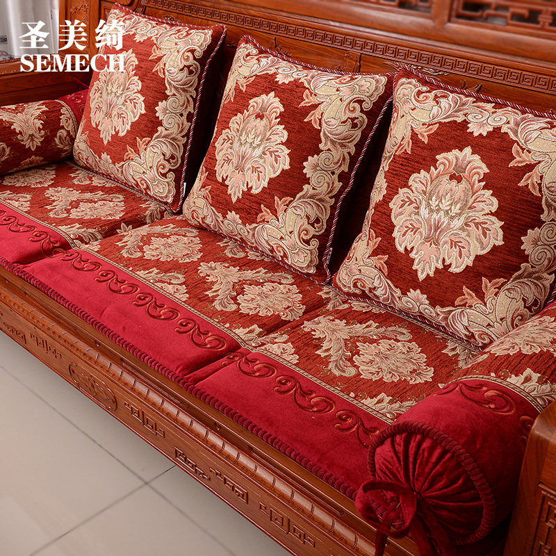 Custom Chinese thickened sponge sofa cushion Four Seasons Euro style leather sofa cover solid wood non-slip backrest towels lid cloth